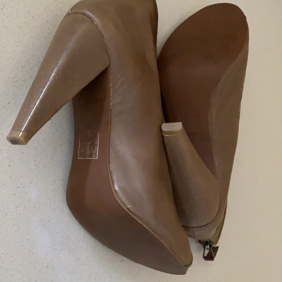 Mar-Ket Genuine Leather Open Toe Bootie - Picture 4 of 7